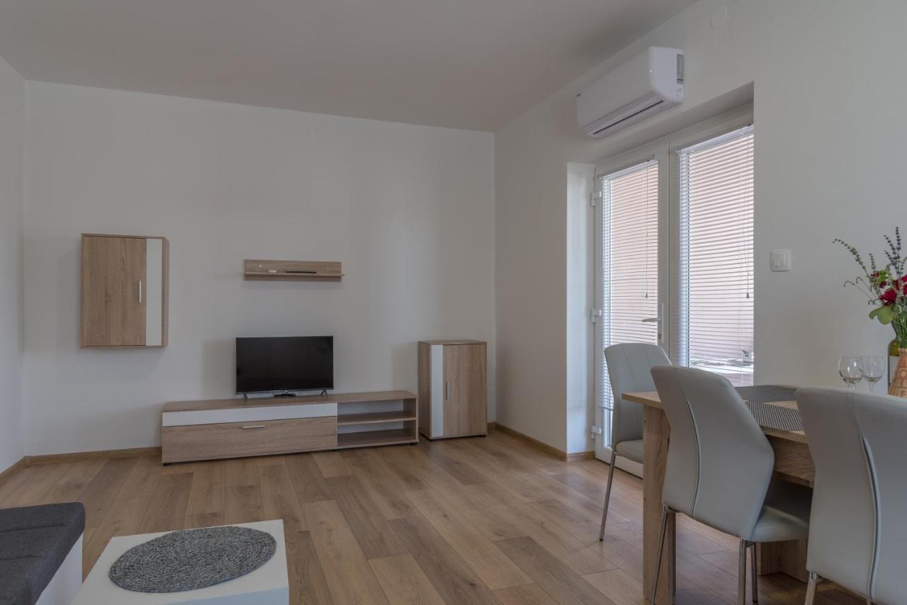Apartmani Krzak Nin Exterior photo