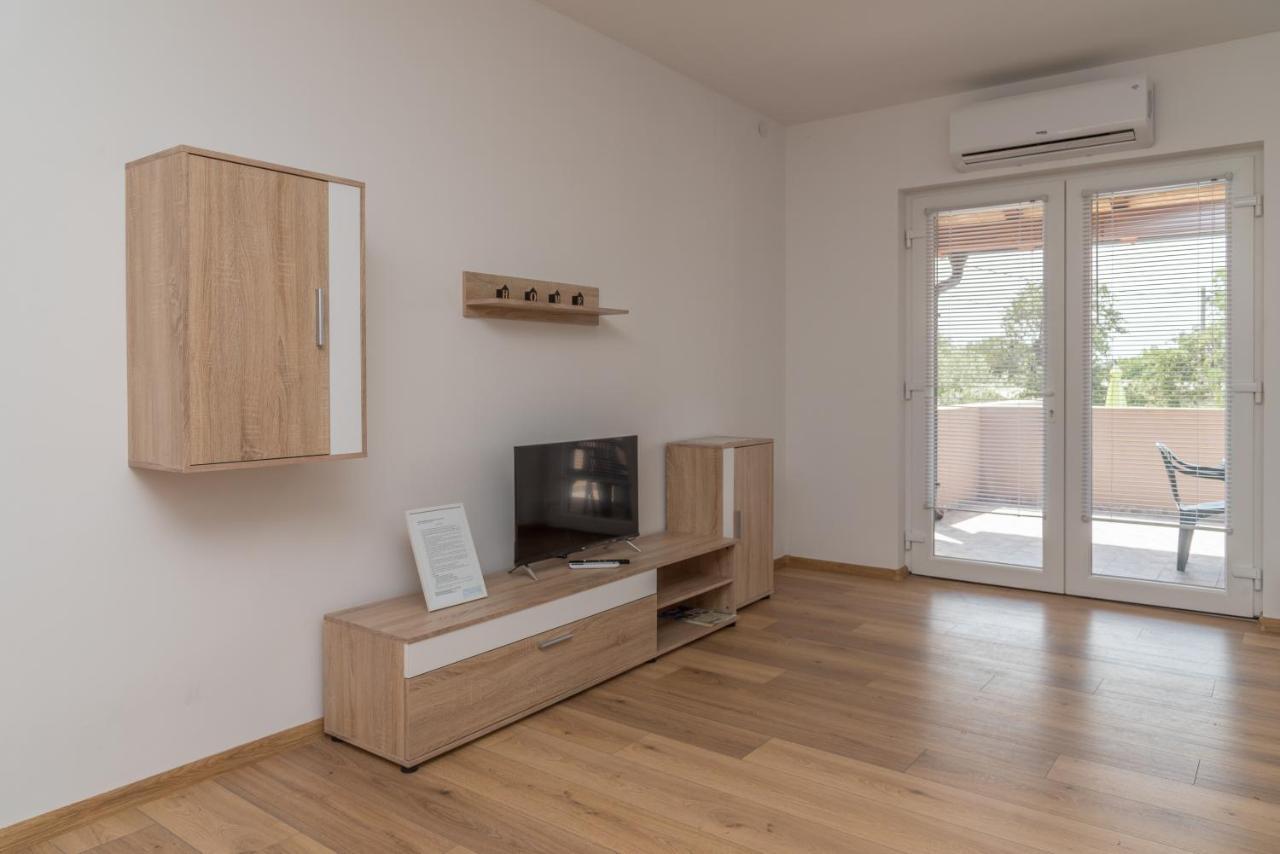 Apartmani Krzak Nin Exterior photo